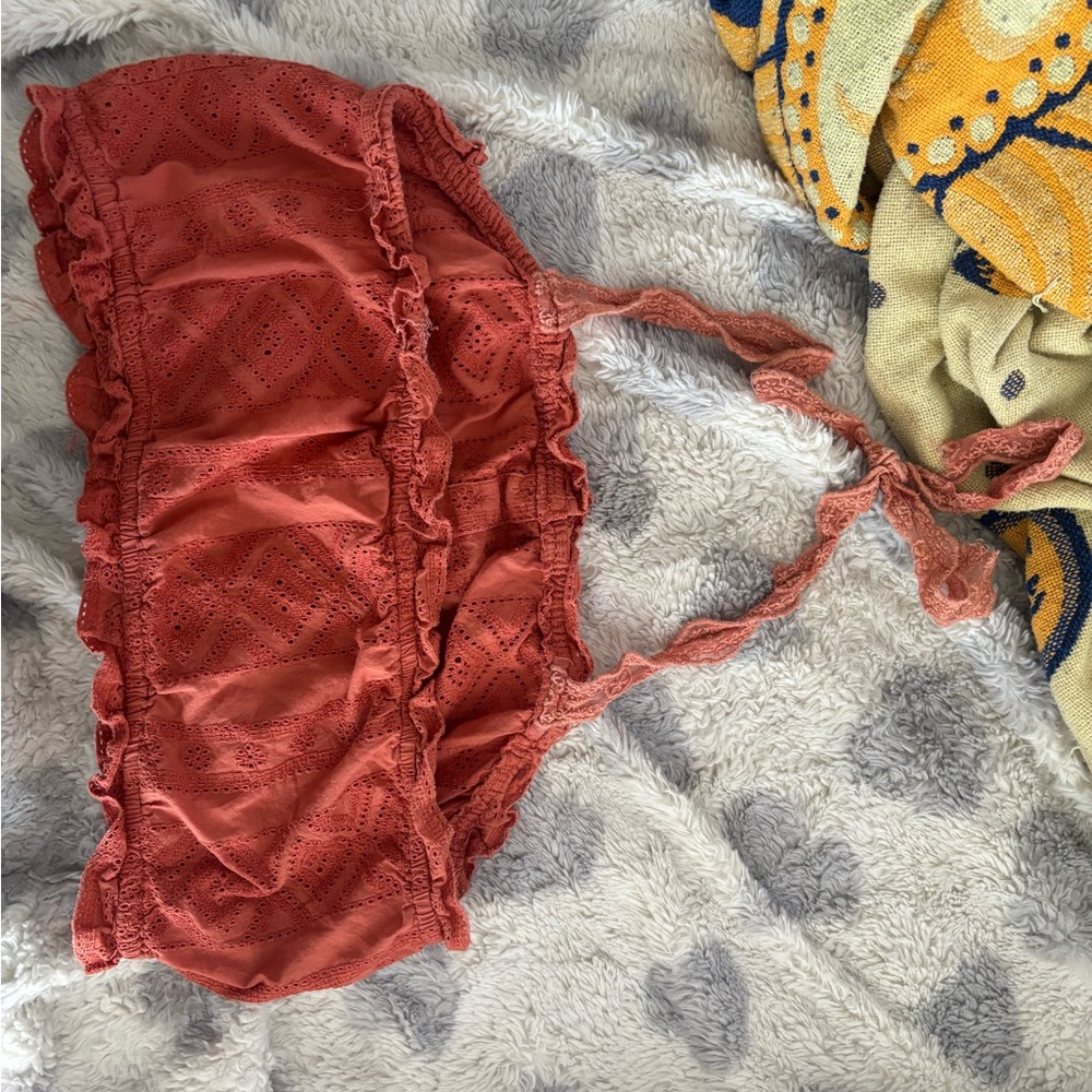 Sky and Sparrow Eyelet Lace Bandeau in Rust